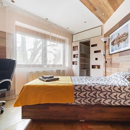 B48 Bigflat - Kenyelem 130 M2 En Villa Törökbálint Eksteriør bilde