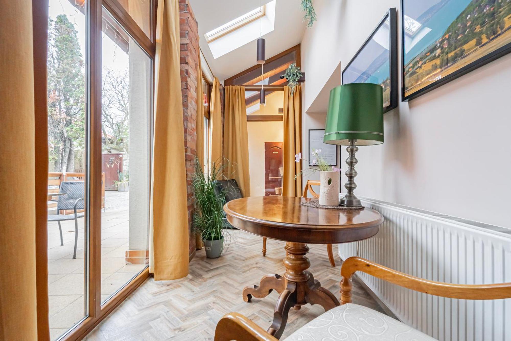 B48 Bigflat - Kenyelem 130 M2 En Villa Törökbálint Eksteriør bilde